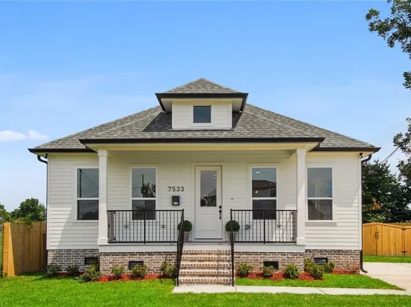 7533 Patricia St, Arabi, LA 70032