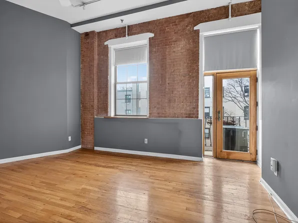 1015 Grand Street image 1 of 18