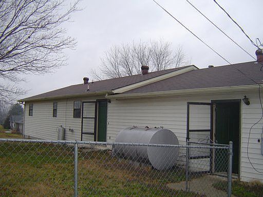 2nd image of 164 Davis Rd