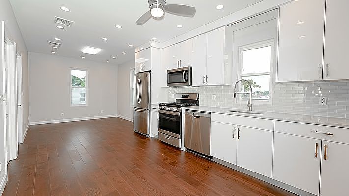 1st image of 1500 E 51st St Floor 2