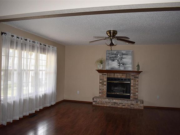 5th image of 980 Millikin Dr