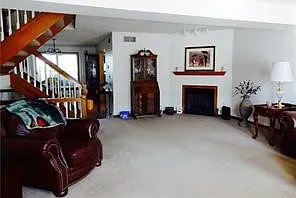 3 bed, 2.5 bath, $1,850 — Photo 2