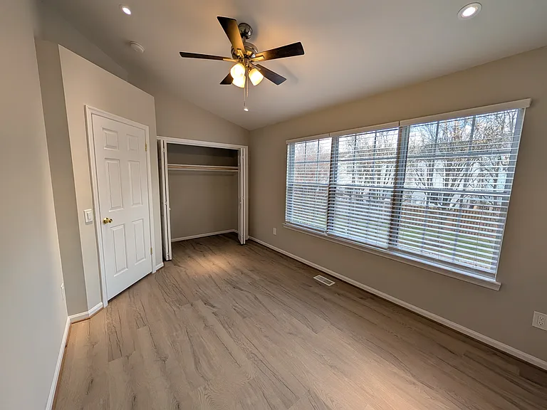 14710 Green Park Way — Photo 8