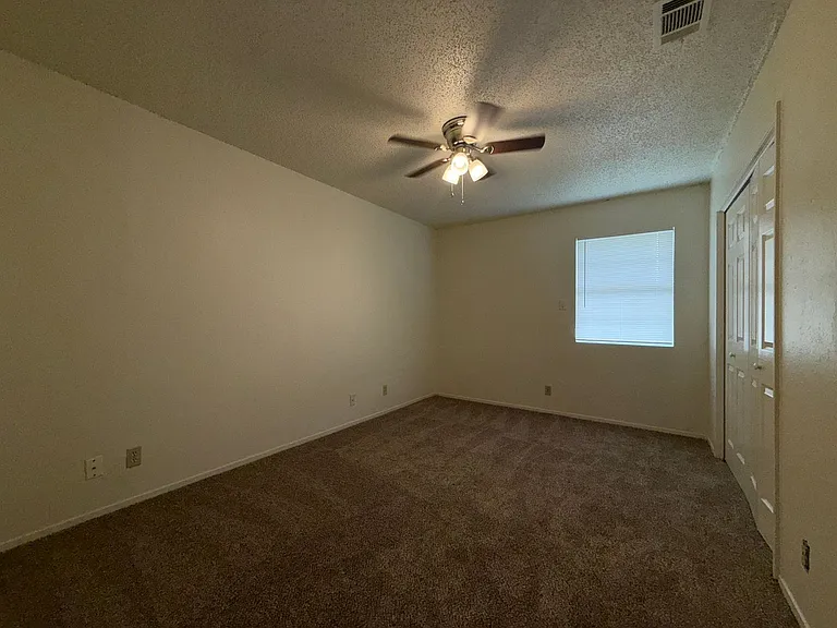 5501 Rose Hill Cir — Photo 12