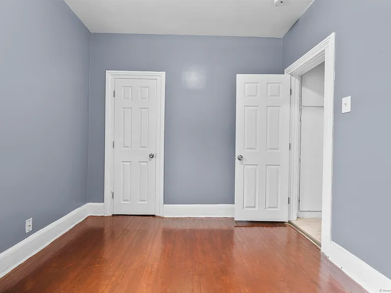 1105 N Main St #1 — Photo 22