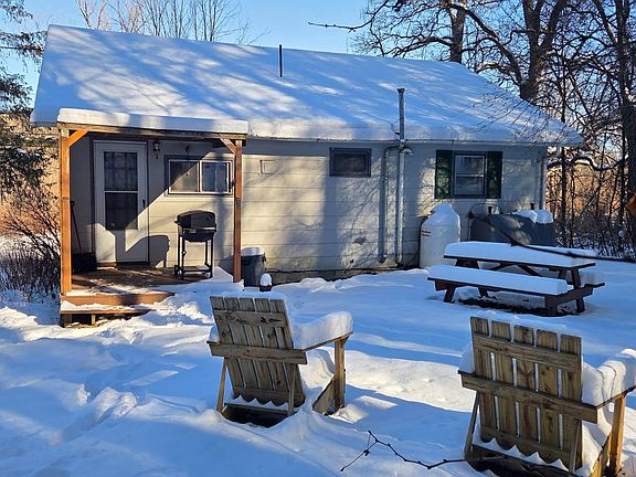 2nd image of 284 Dry Brook Rd