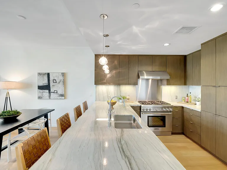 1705 Ocean Ave #502A — Photo 2