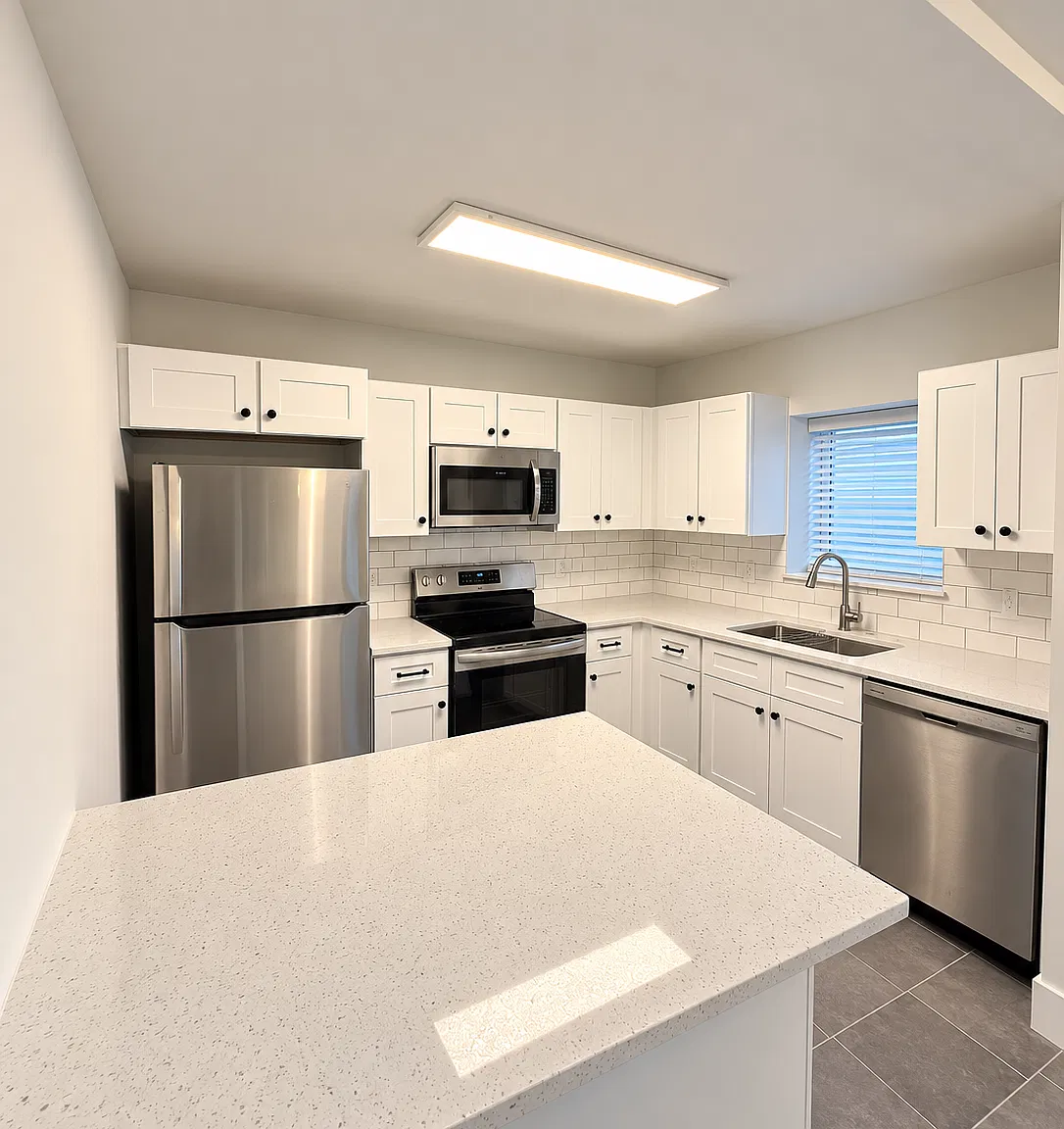 2 bed, 1100 sqft, $2,595 — Photo 3