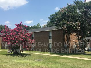 5858F Century Oaks Dr, Fayetteville, NC 28314
