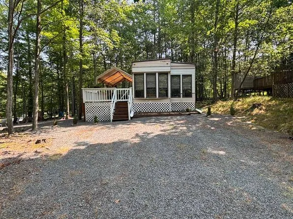 J2-264 Williams Way, Gouldsboro, PA 18424