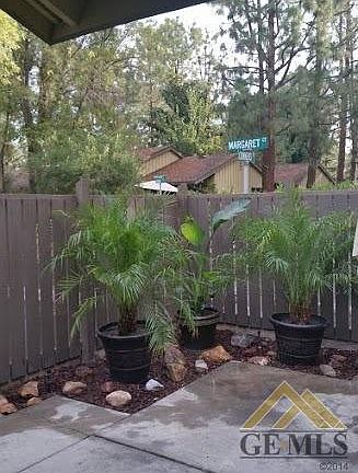 5th image of 11833 Conners Ct
