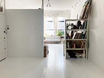 Rented by Nolita Group