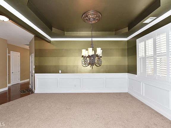 4th image of 1669 Sentinel View Dr