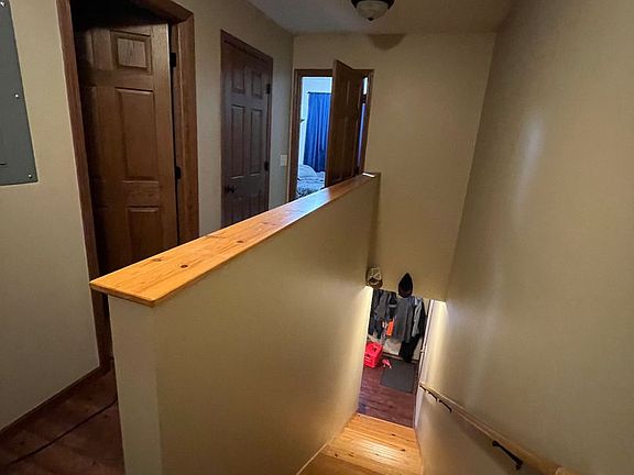 5th image of 216 James Ave #3