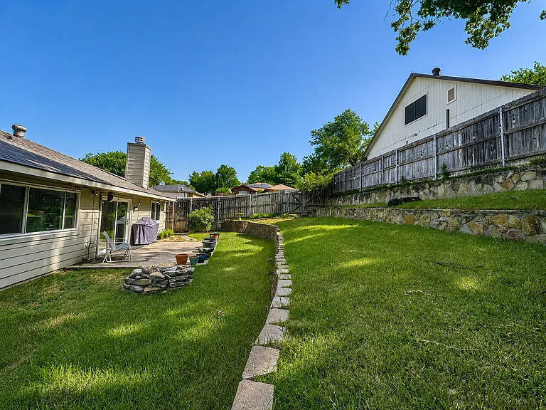 601 Ascot Dr — Photo 19