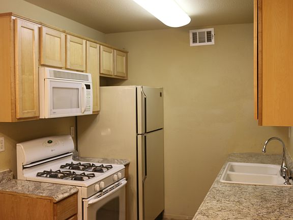 2nd image of 5001 Bremner Way Unit 1