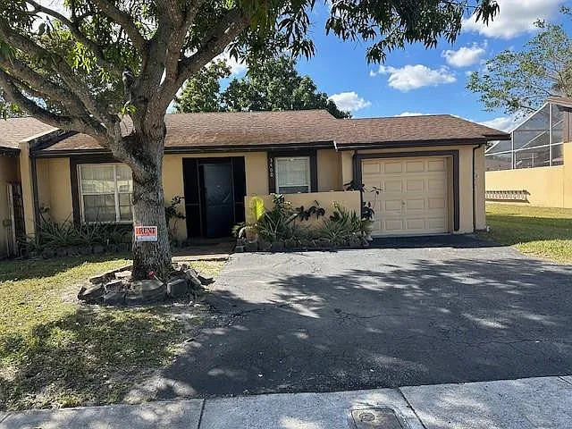 Building Photo - 3400 E Meadows Cir