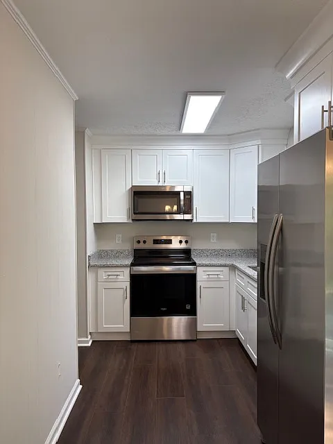 2068 Kenwood Place Southeast - 1 — Photo 4