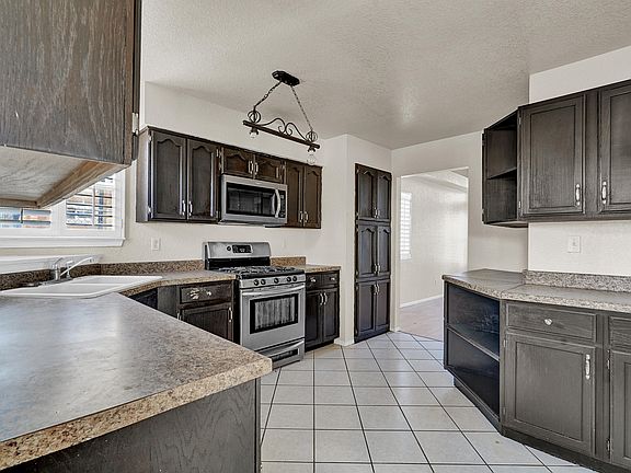 5th image of 12126 Chato Villa Dr