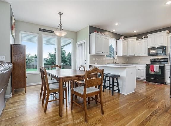 4th image of 12129 Clubhouse Dr