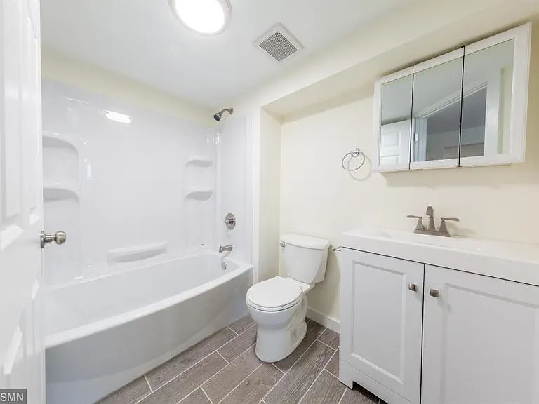 LL full bath_06042021