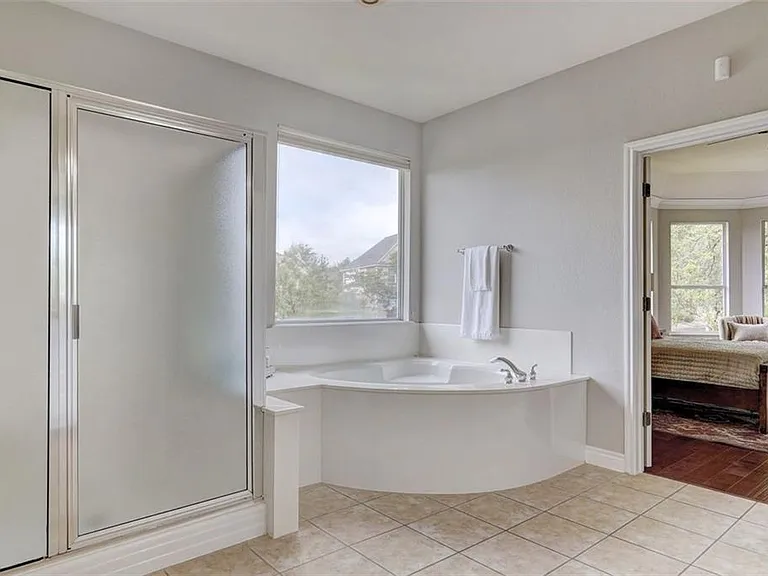 10140 Brimfield Dr — Photo 23