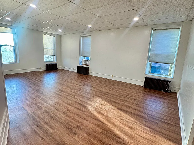 101 Lewis St S #2 — Photo 3