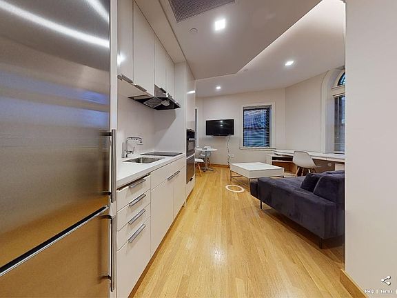 4th image of 115 Mount Auburn St #205