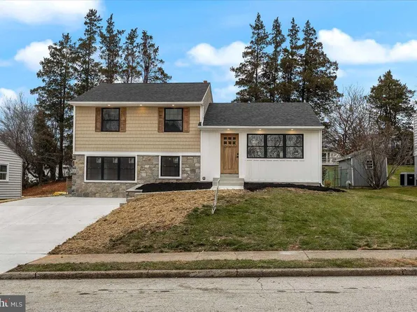 406 Warren Blvd, Broomall, PA 19008