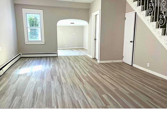 5th image of 116 E Federal St