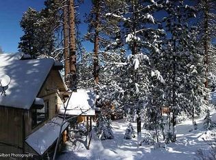 1209 Azalea Dr, Pine Mountain Club, CA 93222
