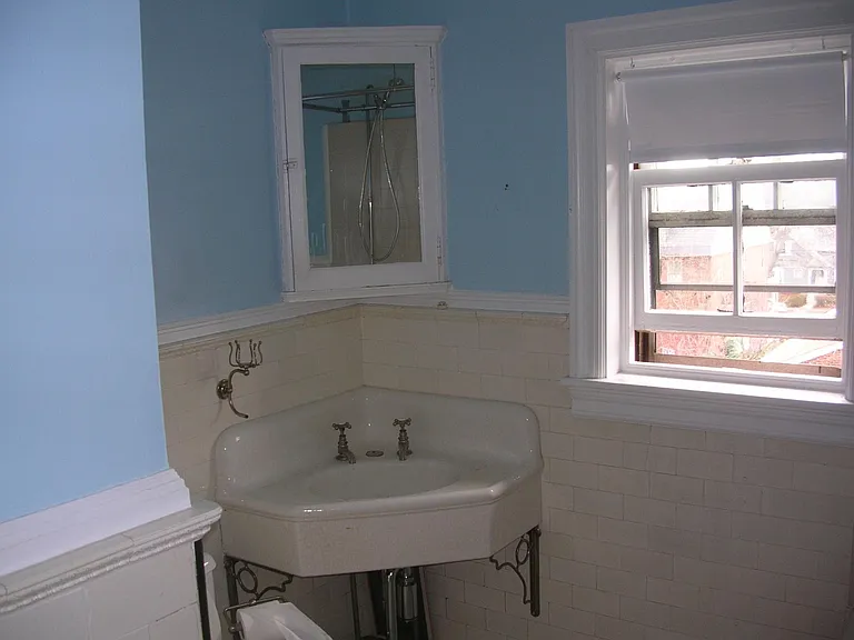 101 Vaughan St #3 — Photo 22