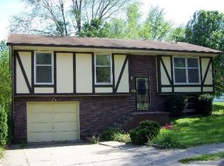 302 E Washington St, Carrollton, MO 64633