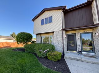 819 Sojourn Rd, New Lenox, IL 60451