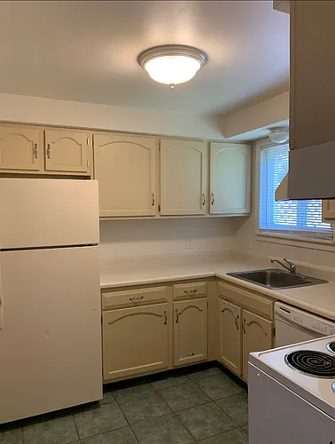 252 West St #4 Photo 1