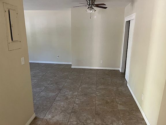 4th image of 1205 Lasalle St #5-156