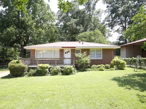 2620 15th St N, Bessemer, AL 35023