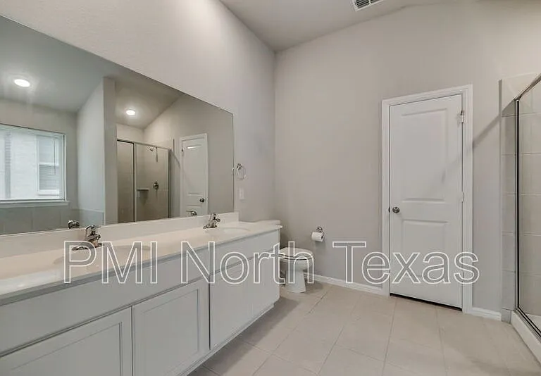 4544 Hemingway Ave — Photo 12