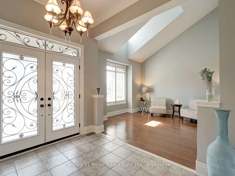 8 Watercliff Pl — Photo 6