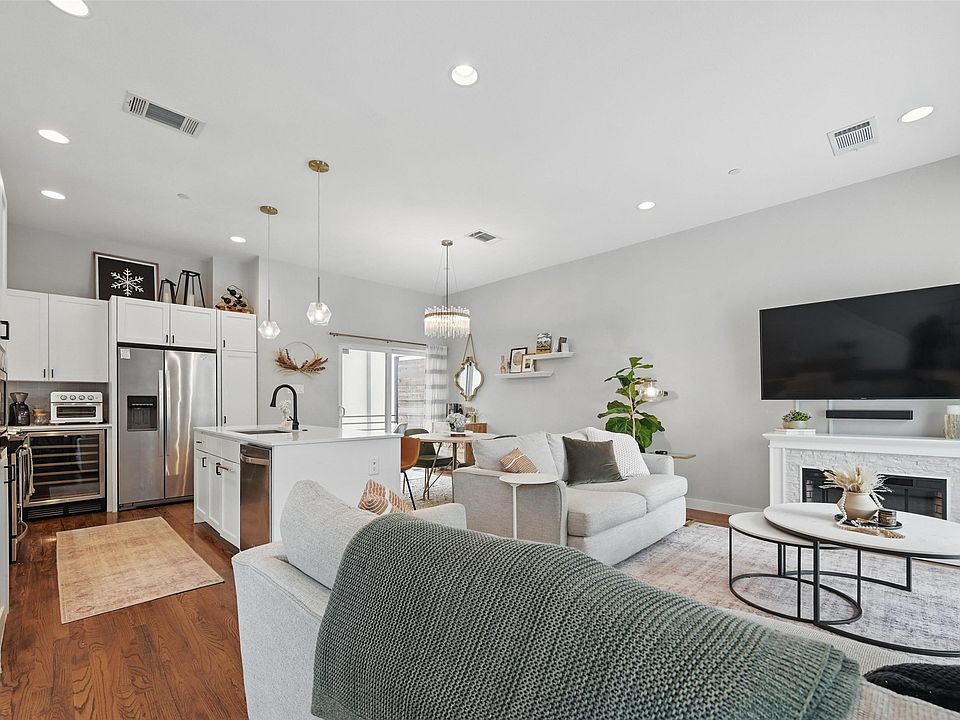 1st image of 2280 N Fitzhugh Ave Unit 30
