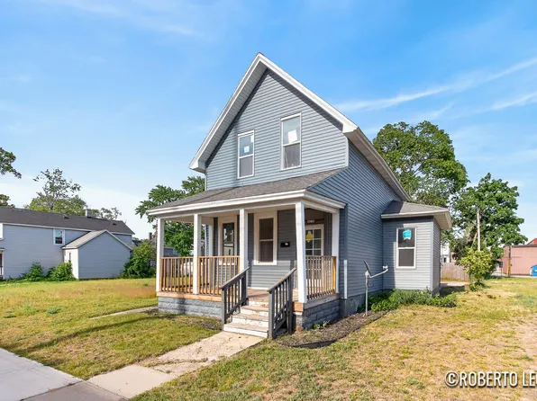 1380 Sanford St, Muskegon, MI 49441
