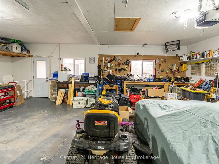 93 James Ave — Photo 43