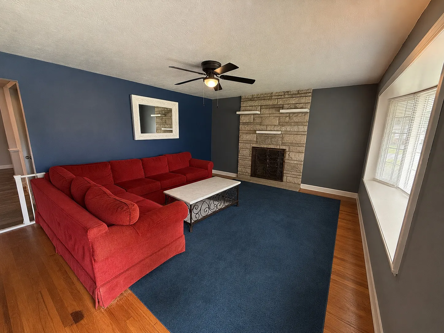 3 bed, 2552 sqft, $2,100 — Photo 3