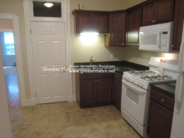 7 Noyes Pl #2, Boston, MA 02113