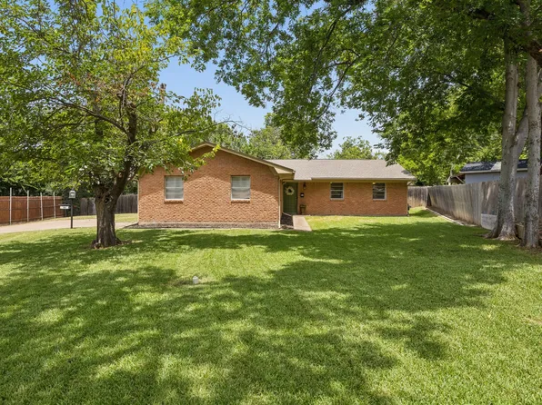 1034 NW 8th St, Grand Prairie, TX 75050