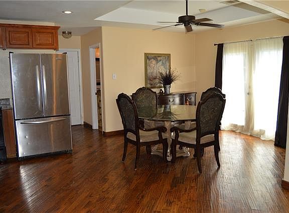 4th image of 520 Woodcreek Dr