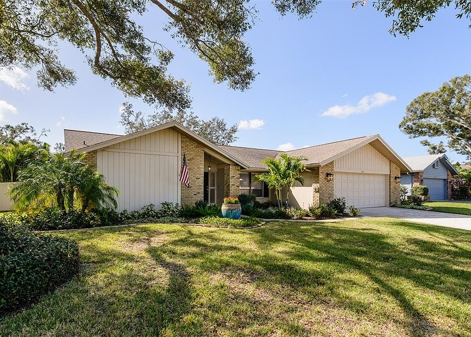 1st image of 2817 Luce Dr S