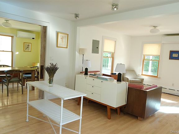 2nd image of 412 Atlantic Avenue