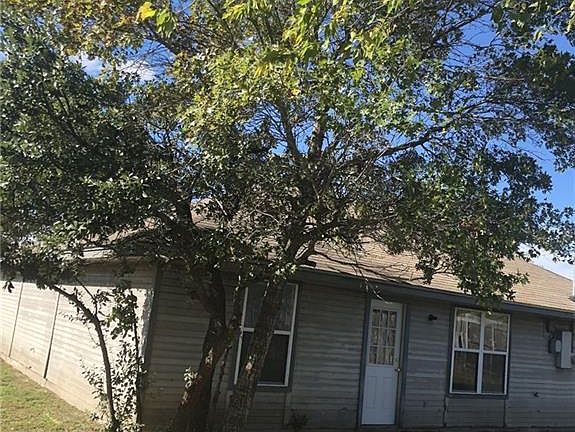 5th image of 2702 Timberline Dr