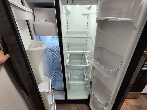 4th image of 1723 Bluff Pl APT A